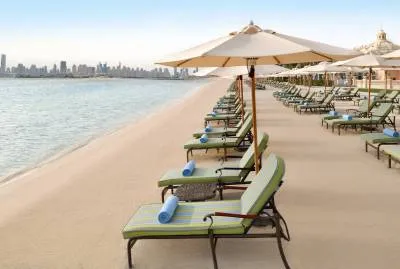 Raffles The Palm Dubai 5*
