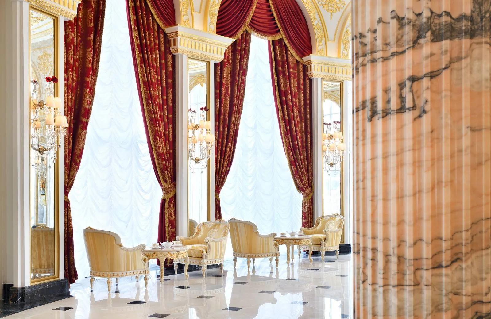 Raffles The Palm Dubai 5*