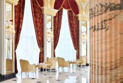 Raffles The Palm Dubai 5*