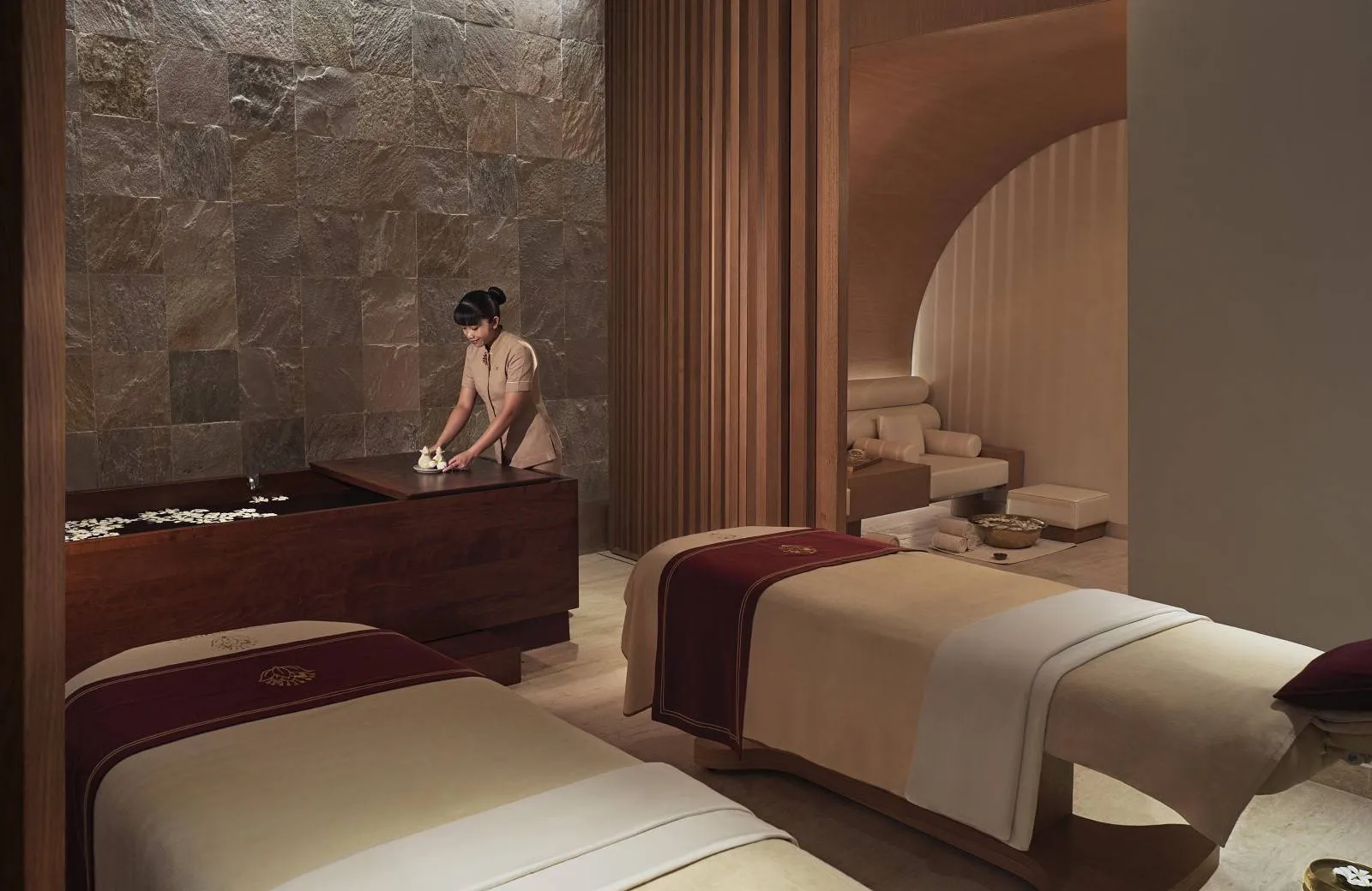 Raffles The Palm Dubai 5*