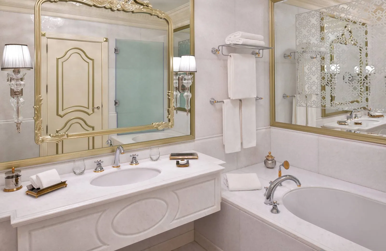 Raffles The Palm Dubai 5*