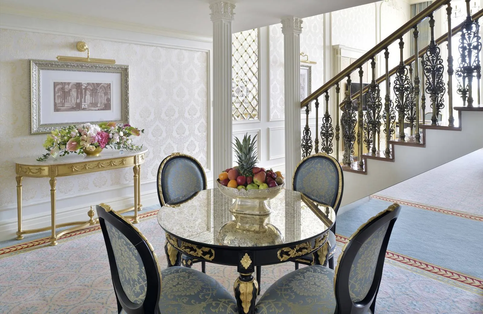 Raffles The Palm Dubai 5*