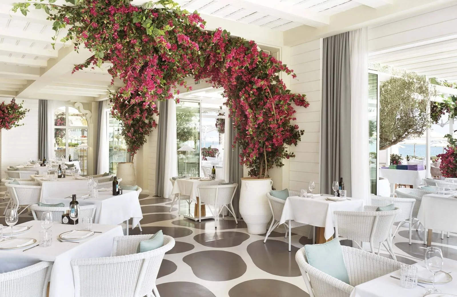 Raffles The Palm Dubai 5*