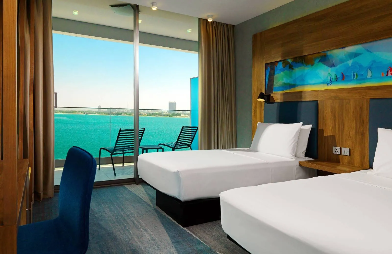 Aloft Palm Jumeirah 4*