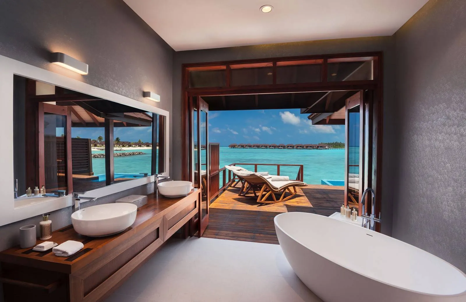 VARU by Atmosphere 5*