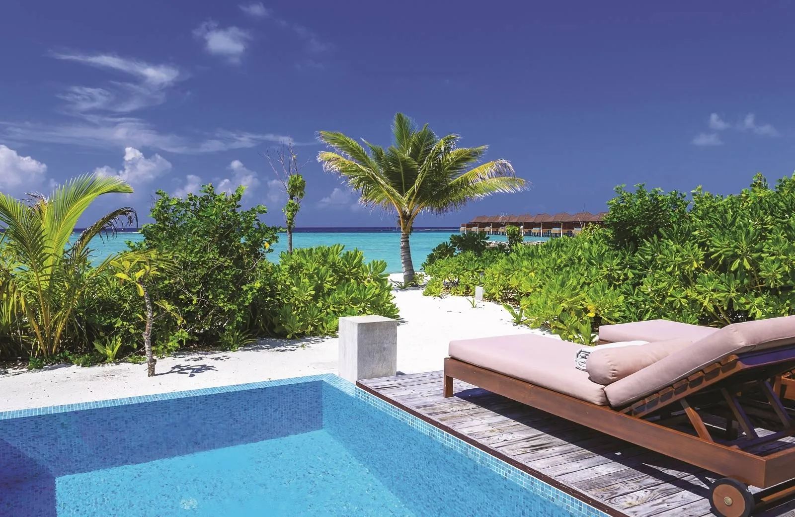 VARU by Atmosphere 5*