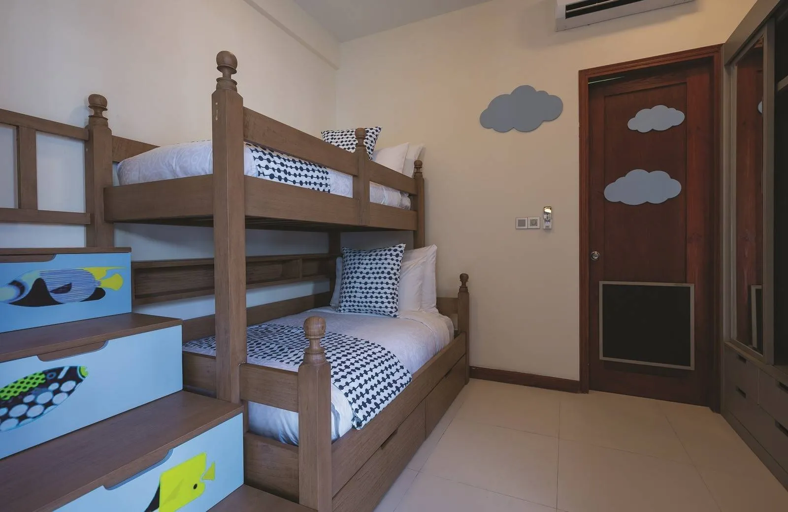 VARU by Atmosphere 5*