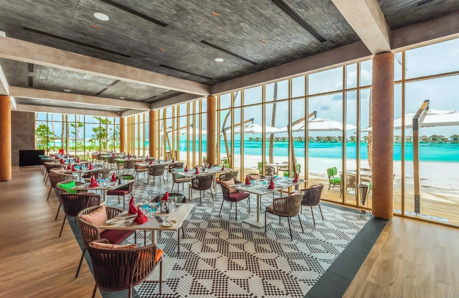 Hard Rock Hotel Maldives 5*