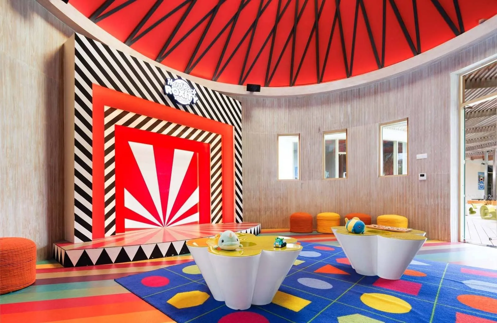 Hard Rock Hotel Maldives 5*