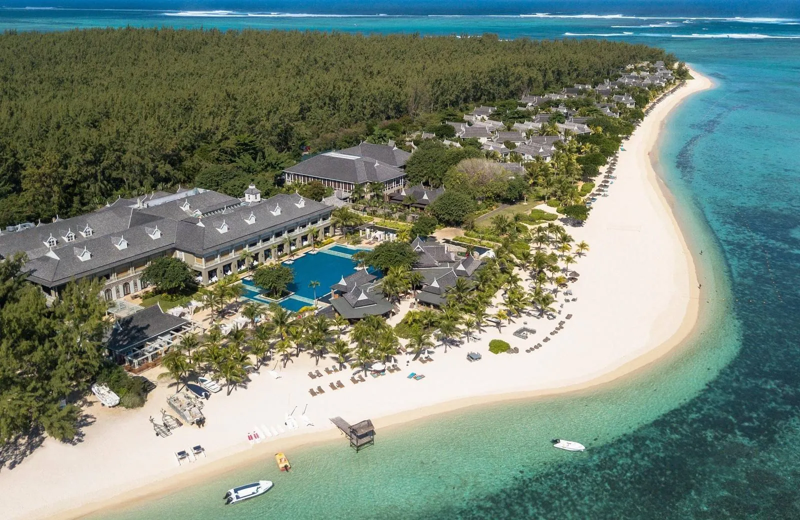 The St. Regis Le Morne Resort 5*