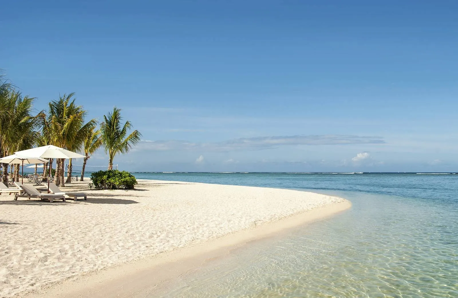 The St. Regis Le Morne Resort 5*