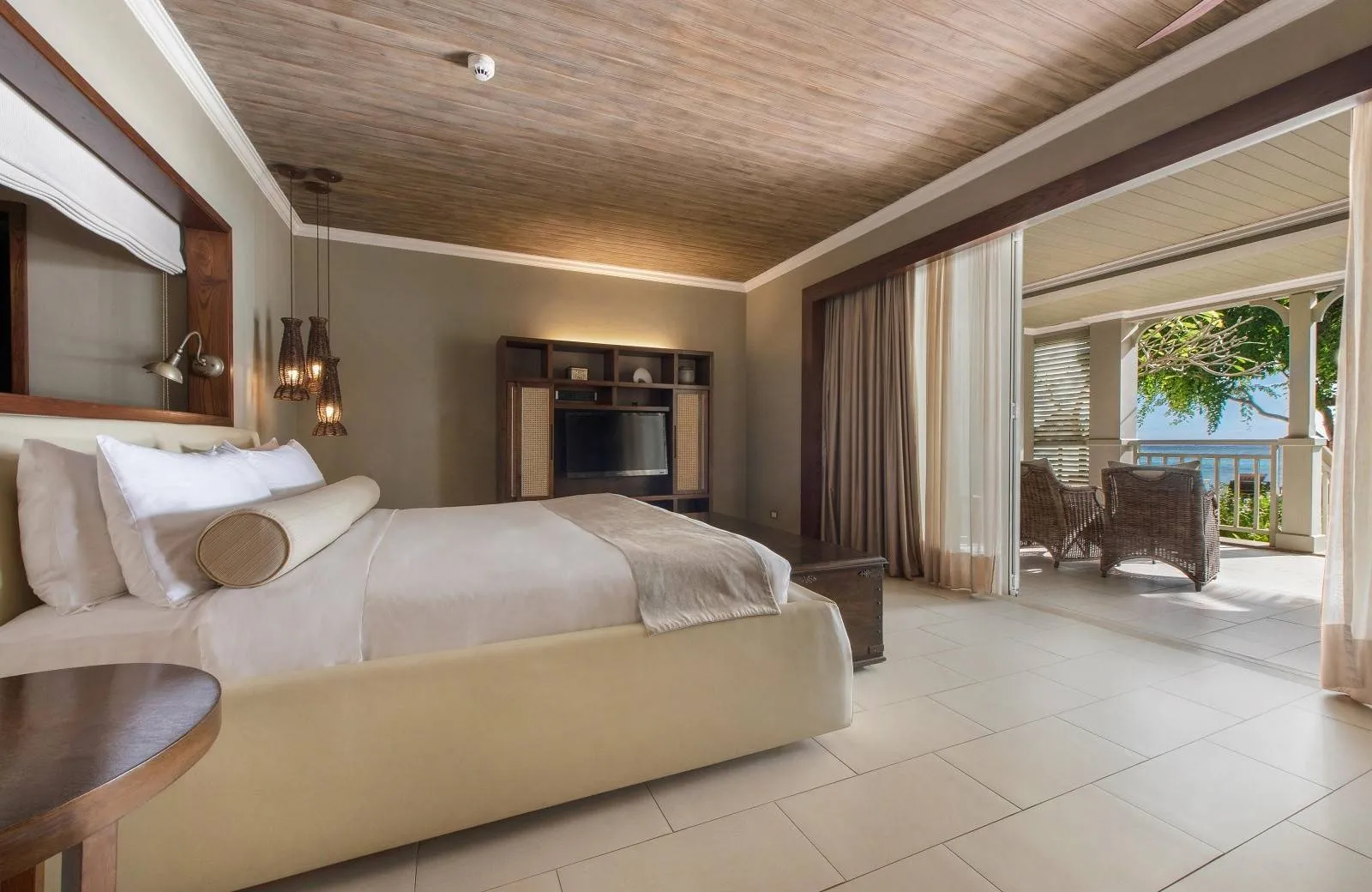 The St. Regis Le Morne Resort 5*