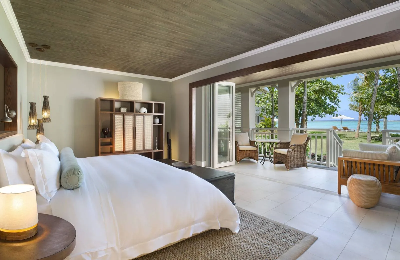 The St. Regis Le Morne Resort 5*