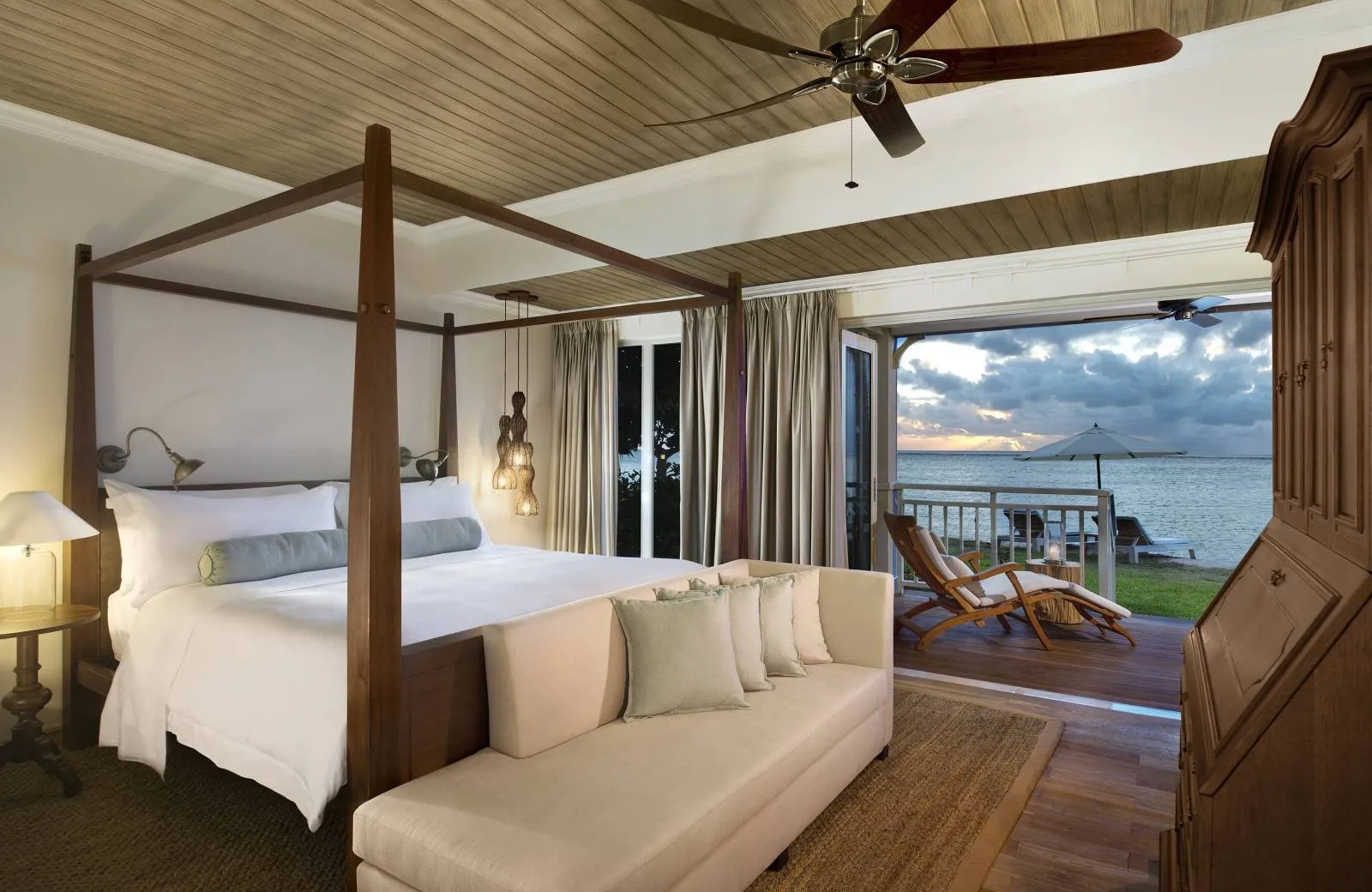 The St. Regis Le Morne Resort 5*