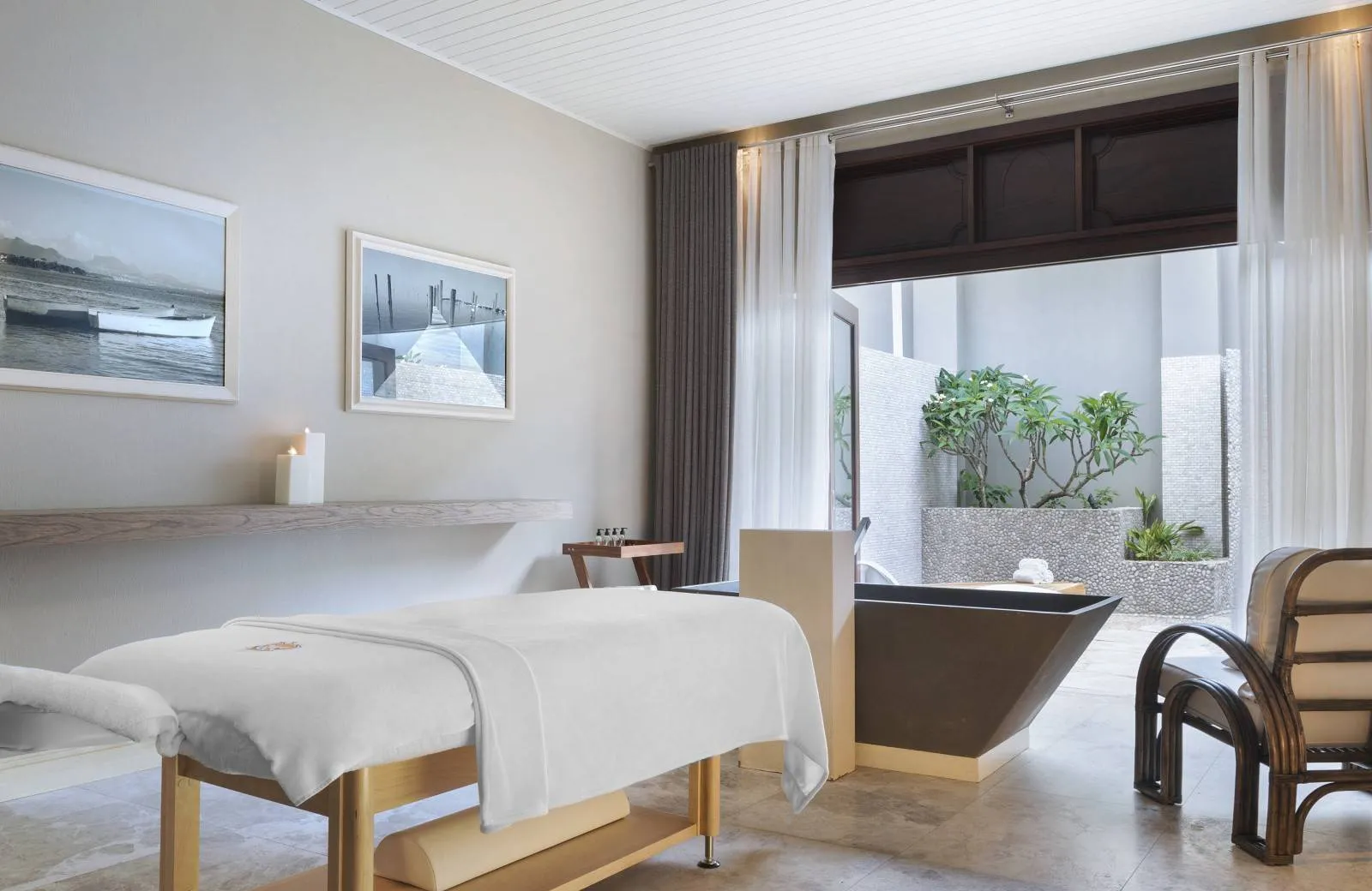 The St. Regis Le Morne Resort 5*