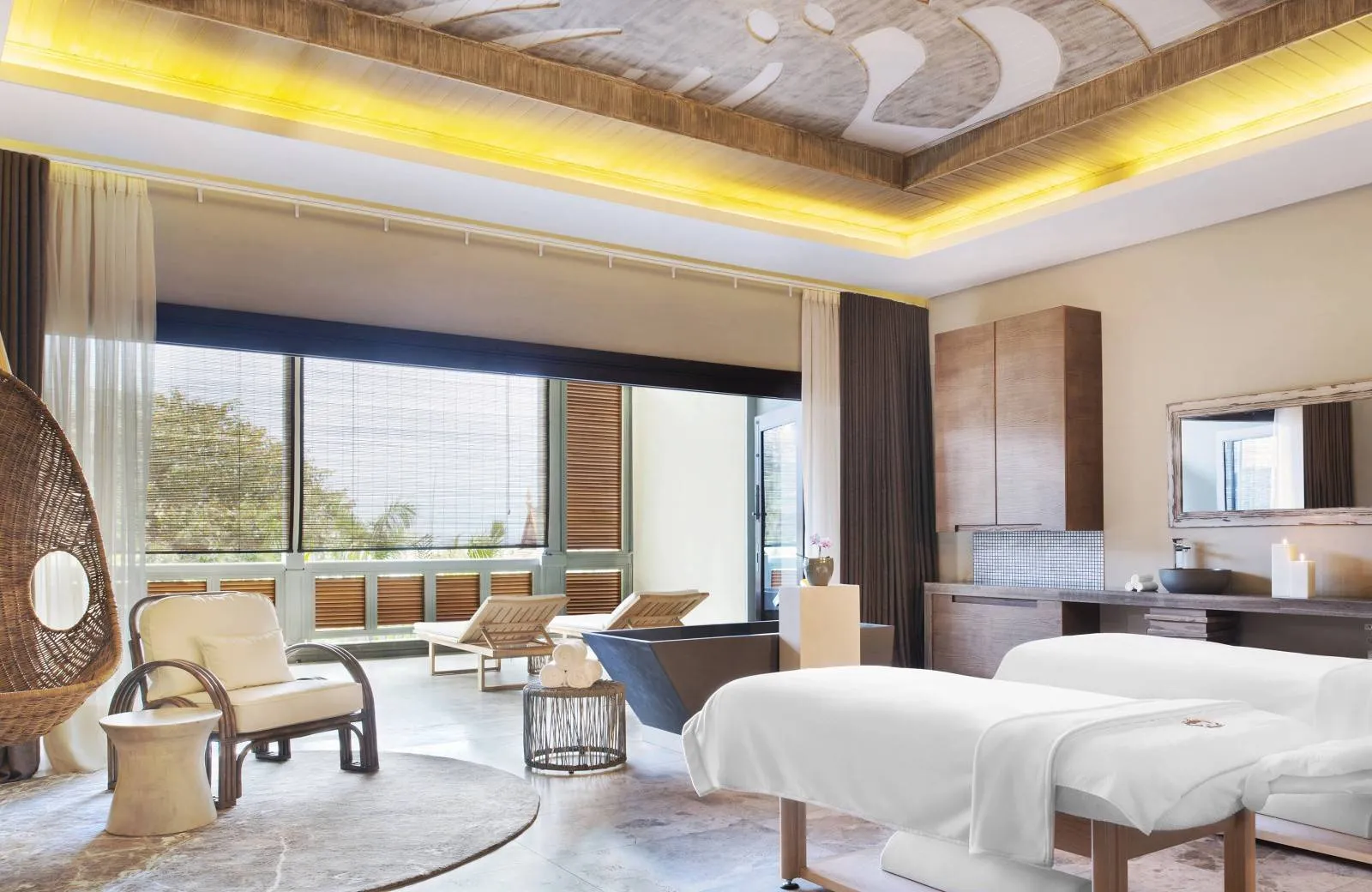 The St. Regis Le Morne Resort 5*