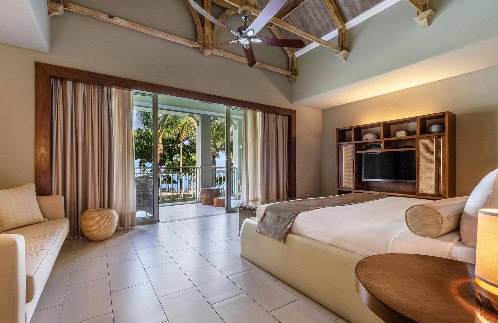 The St. Regis Le Morne Resort 5*