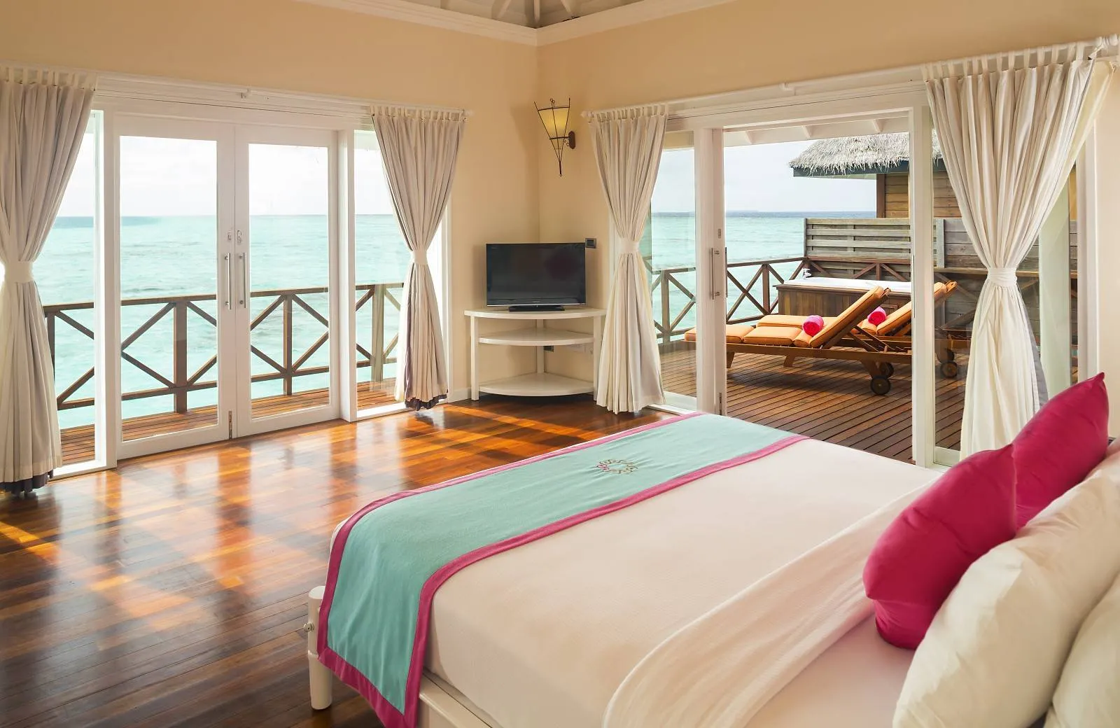 Sun Siyam Vilu Reef 5*