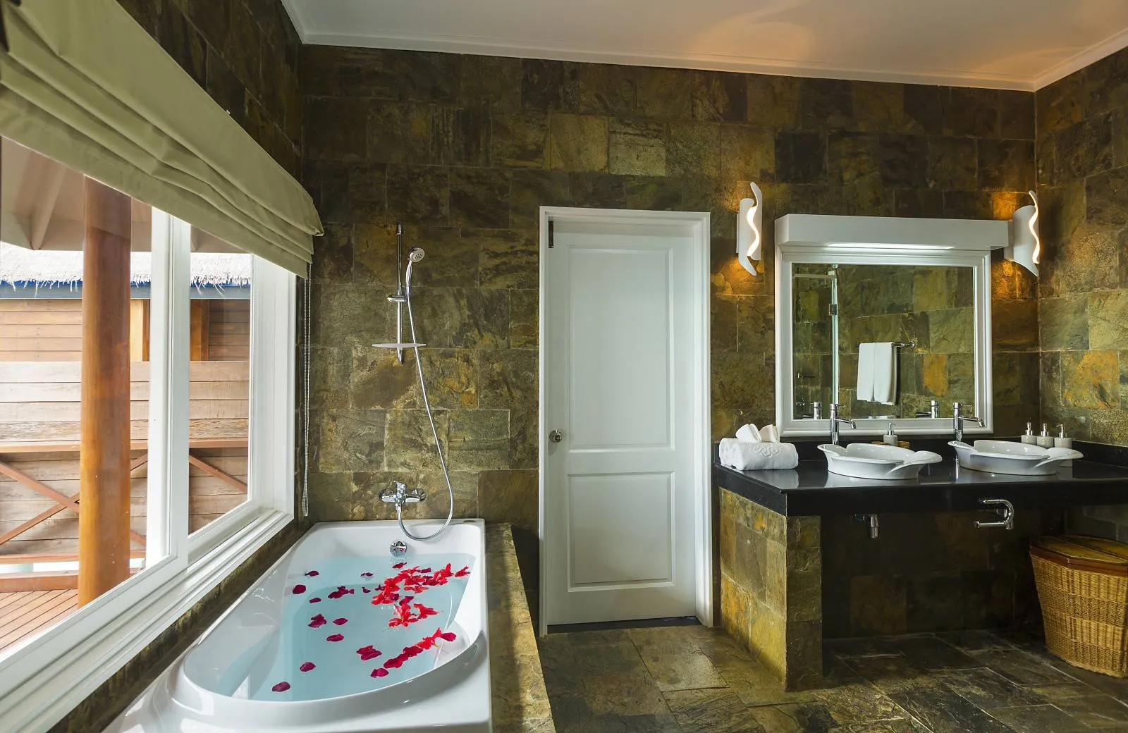 Sun Siyam Vilu Reef 5*