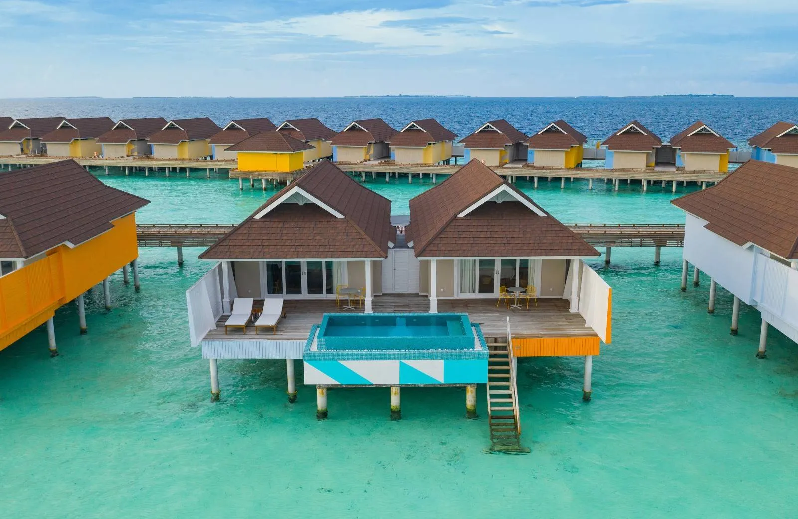 The Standard, Huruvalhi Maldives 5*