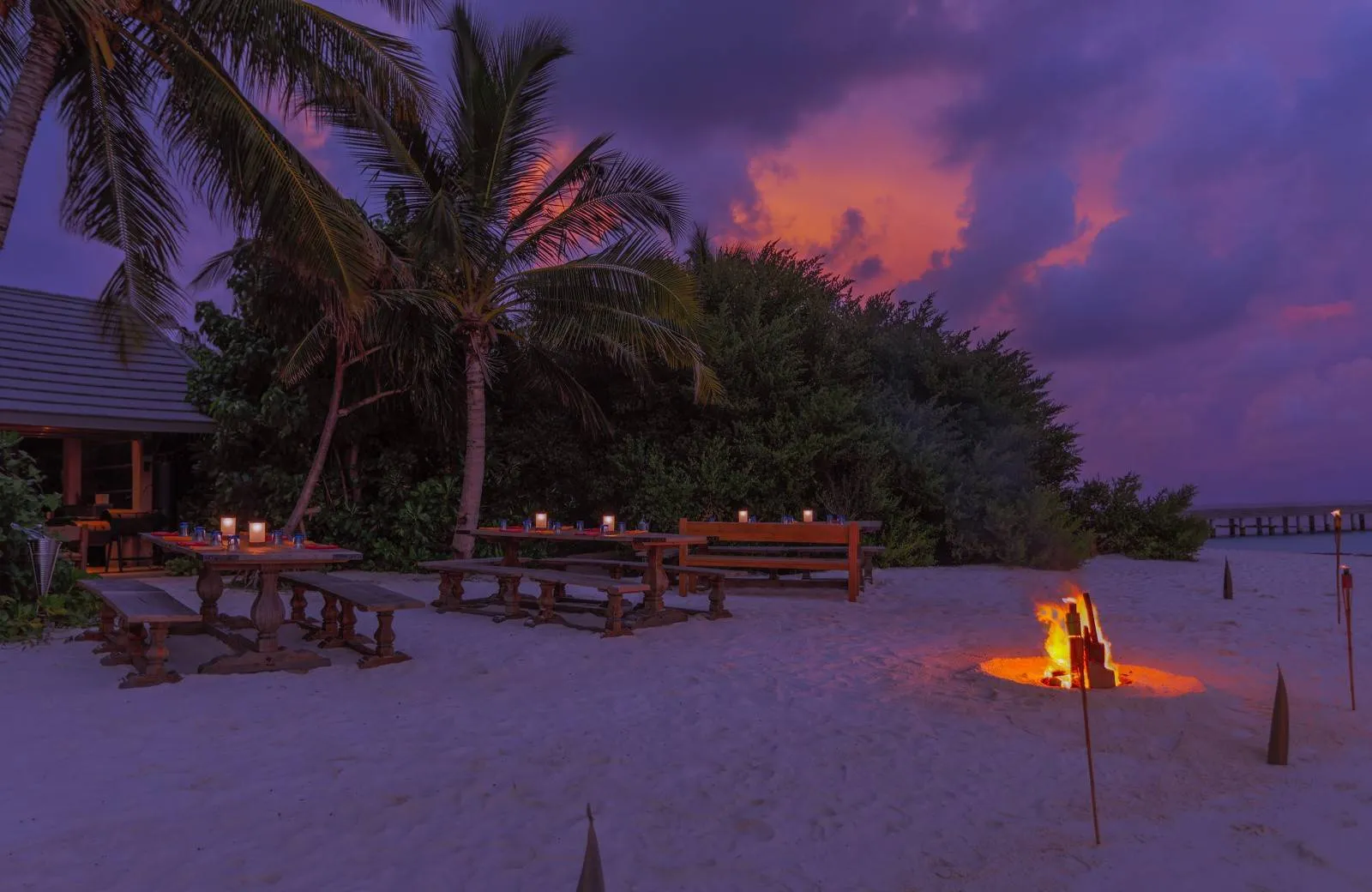 The Standard, Huruvalhi Maldives 5*