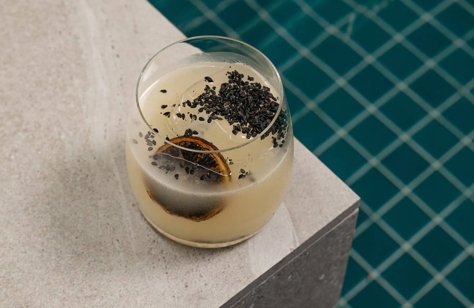 The Standard, Huruvalhi Maldives 5*