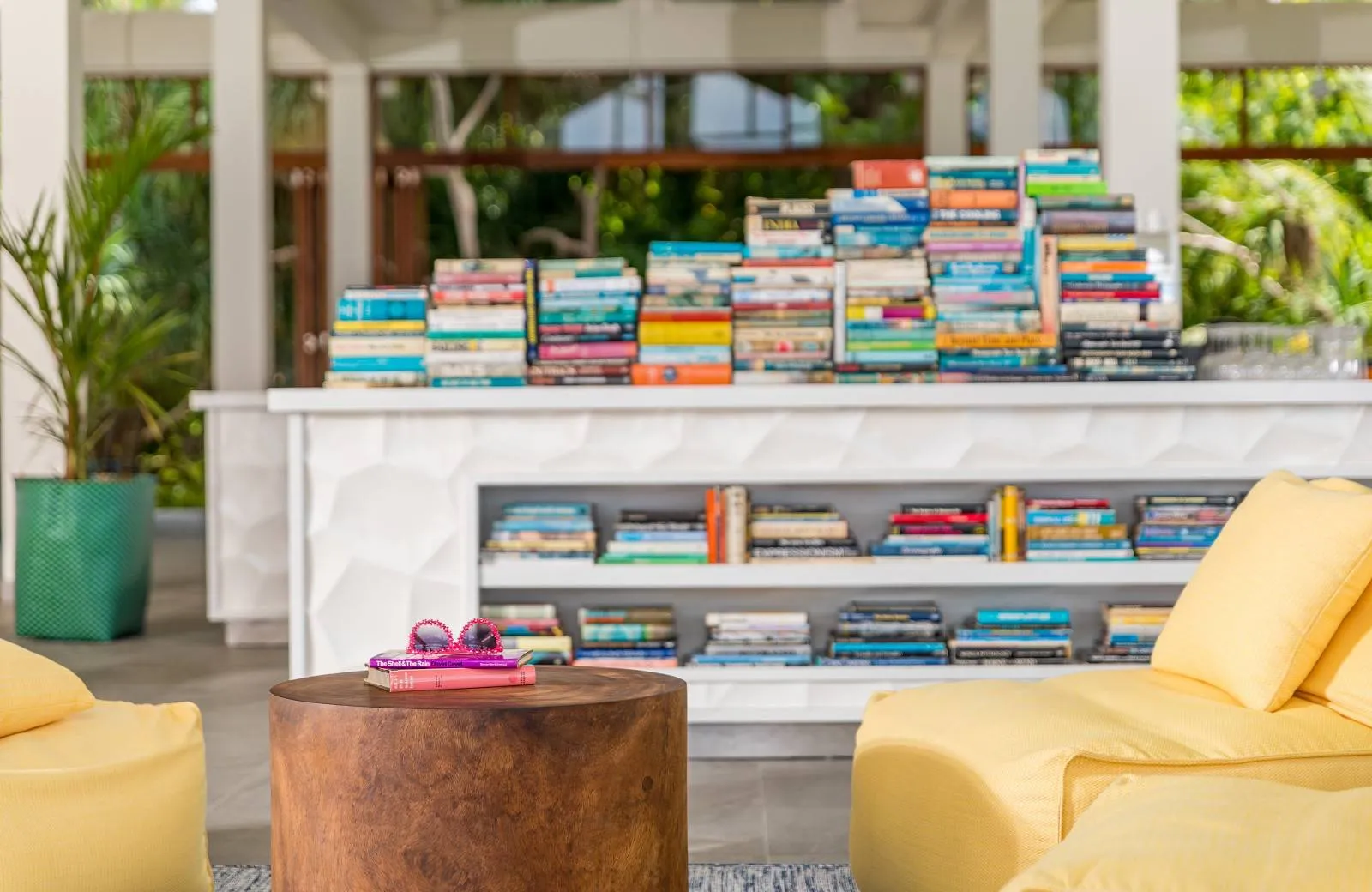 The Standard, Huruvalhi Maldives 5*