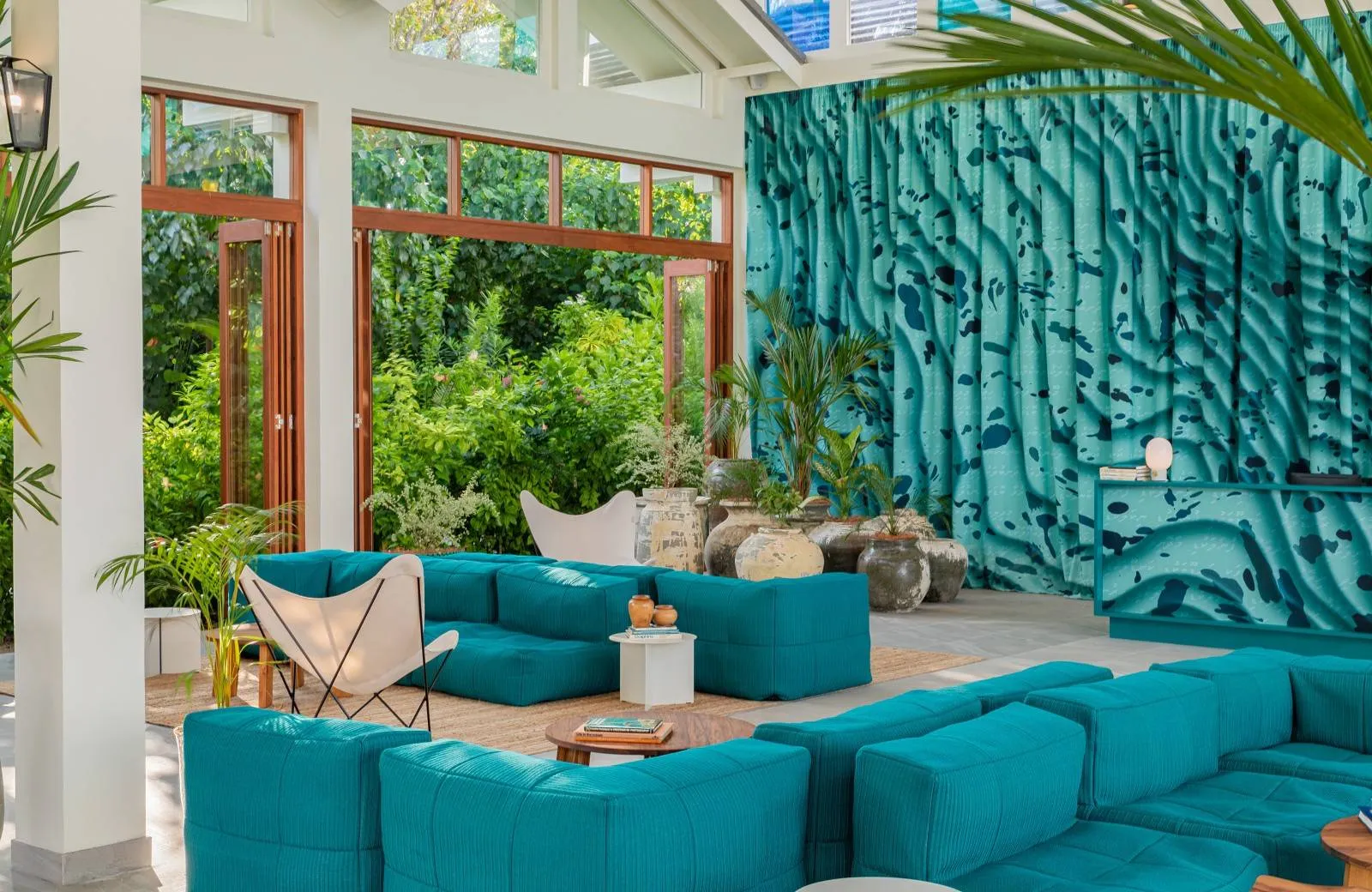 The Standard, Huruvalhi Maldives 5*