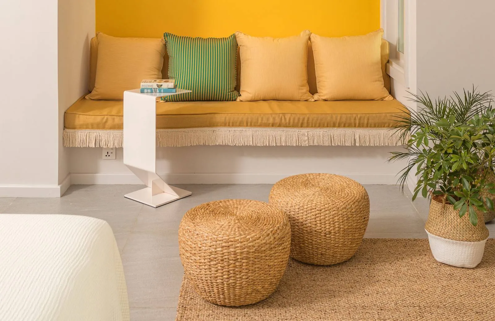 The Standard, Huruvalhi Maldives 5*