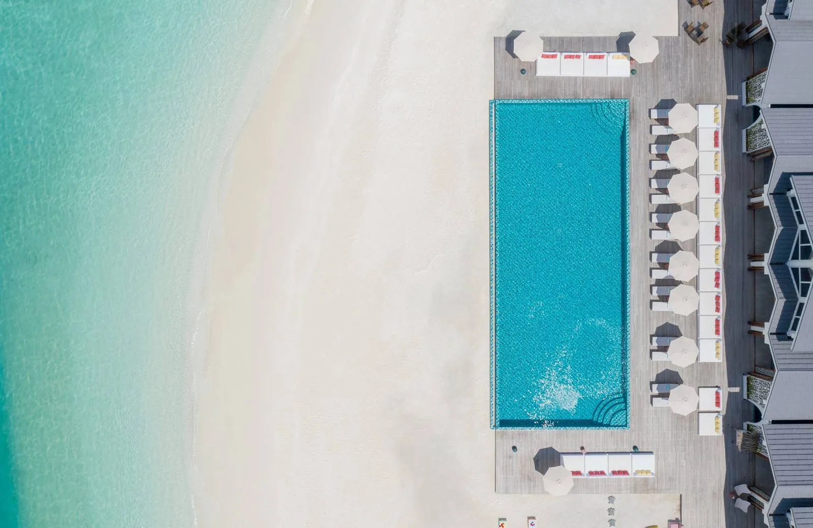 The Standard, Huruvalhi Maldives 5*