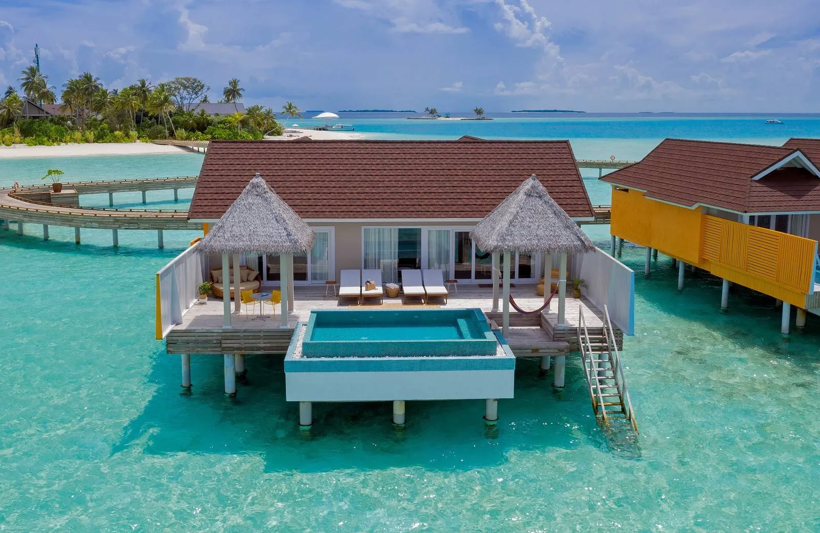 The Standard, Huruvalhi Maldives 5*
