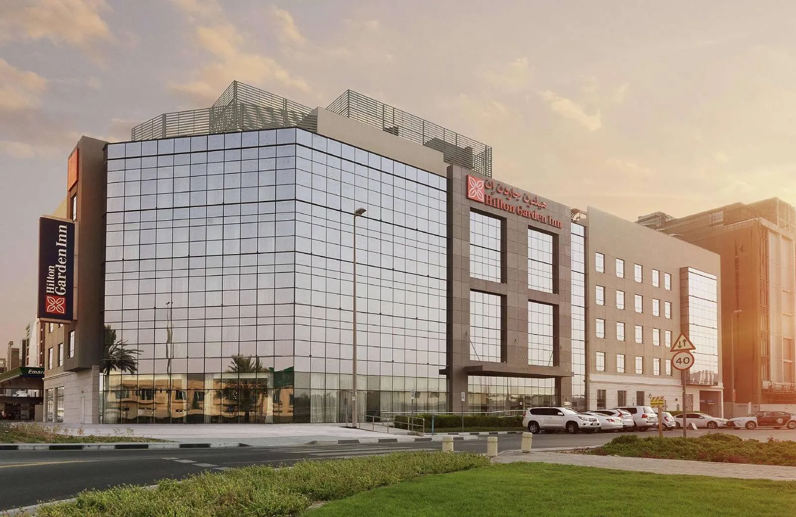 Hilton Garden Inn Dubai Jumeirah (ex. Hilton Garden Inn Dubai Al Mina) 4*