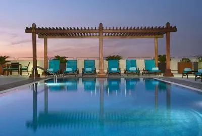 Hilton Garden Inn Dubai Jumeirah (ex. Hilton Garden Inn Dubai Al Mina) 4*