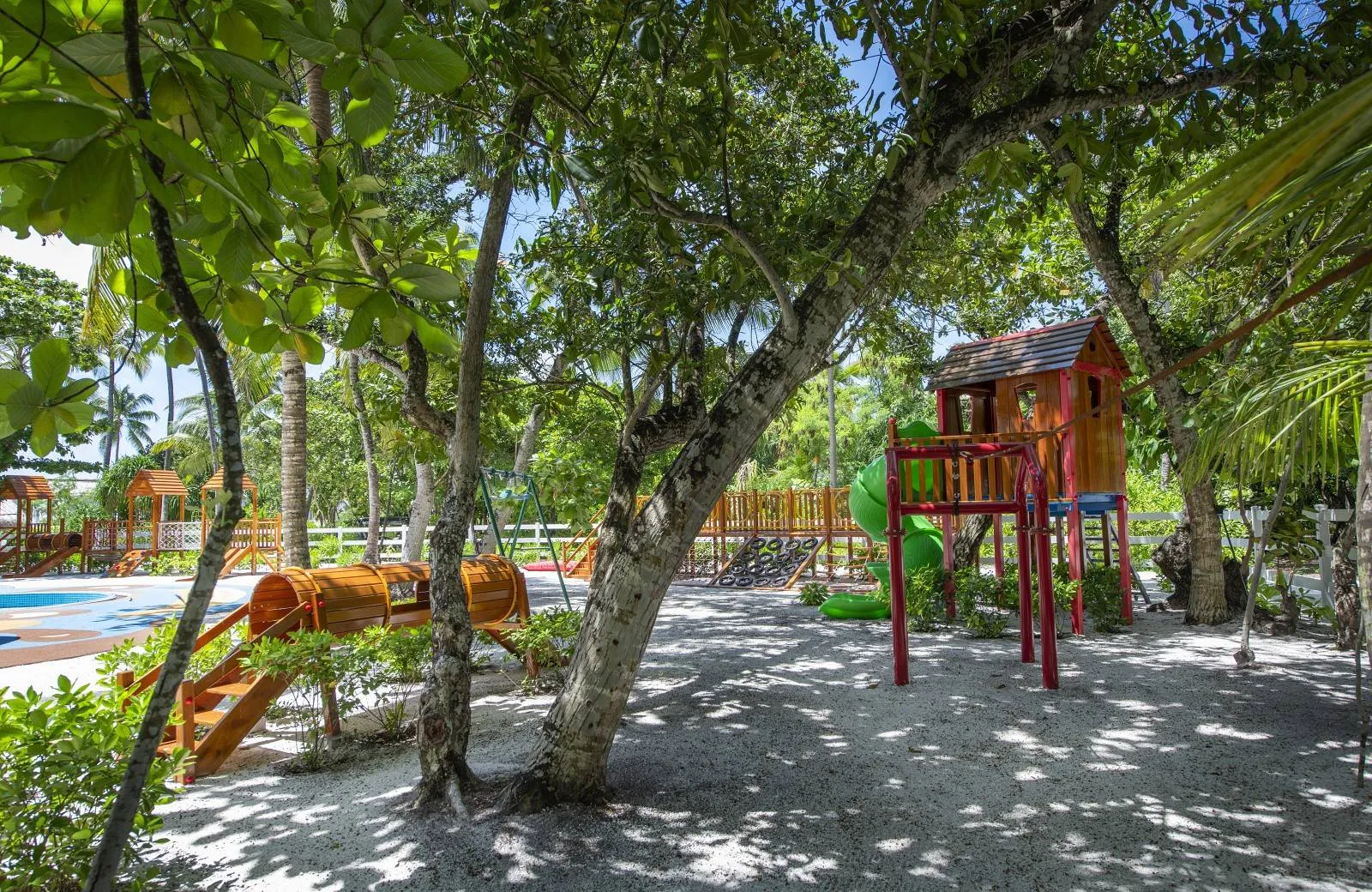 Emerald Maldives Resort & Spa 5*