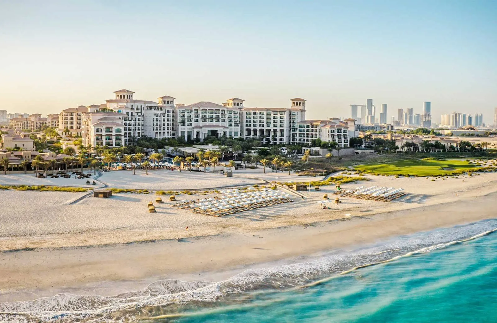 The St. Regis Saadiyat Island Abu Dhabi, Arabské Emiráty