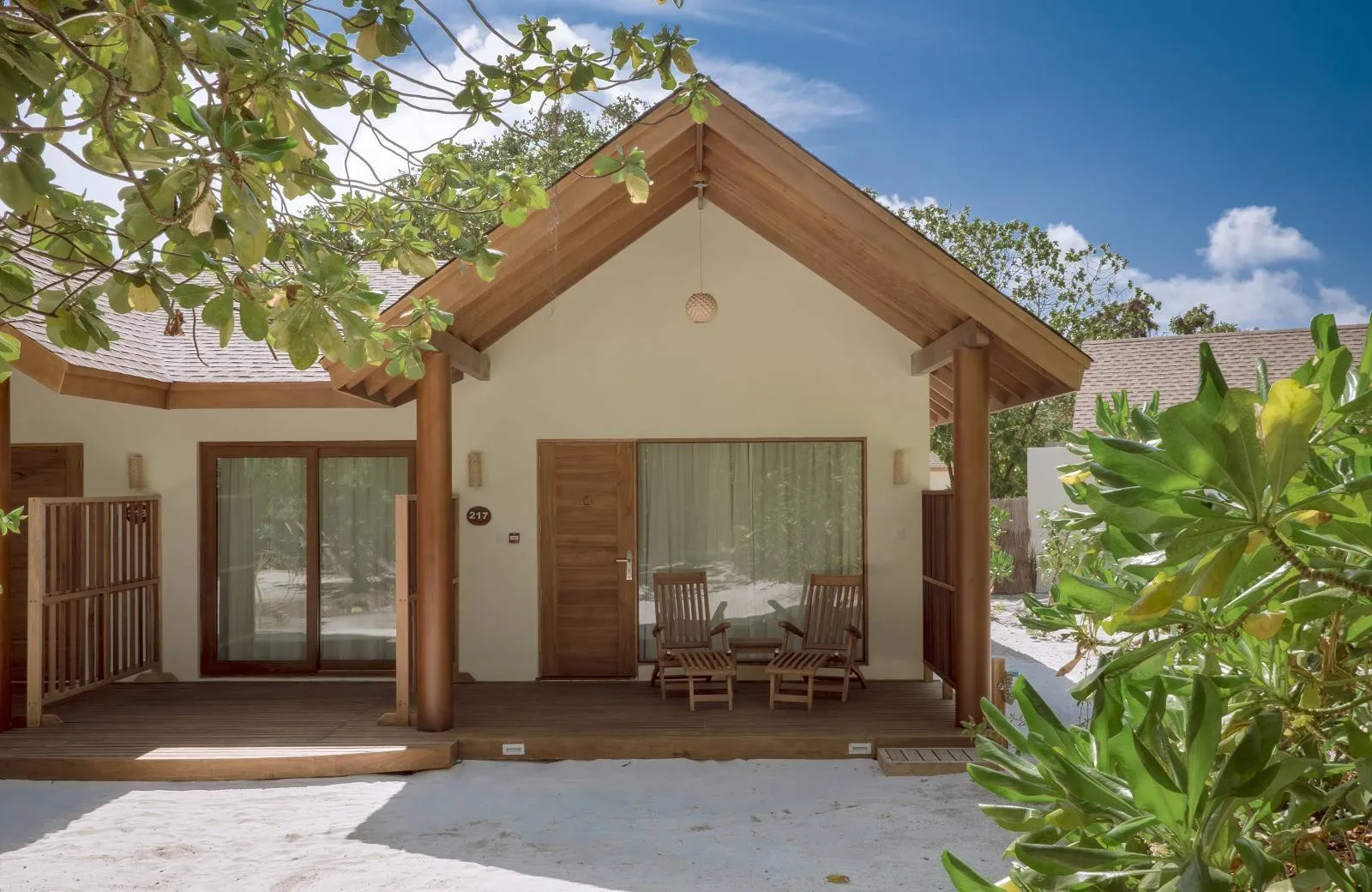 Reethi Faru Resort 4*