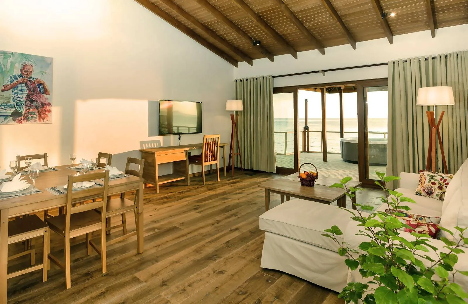 Reethi Faru Resort 4*