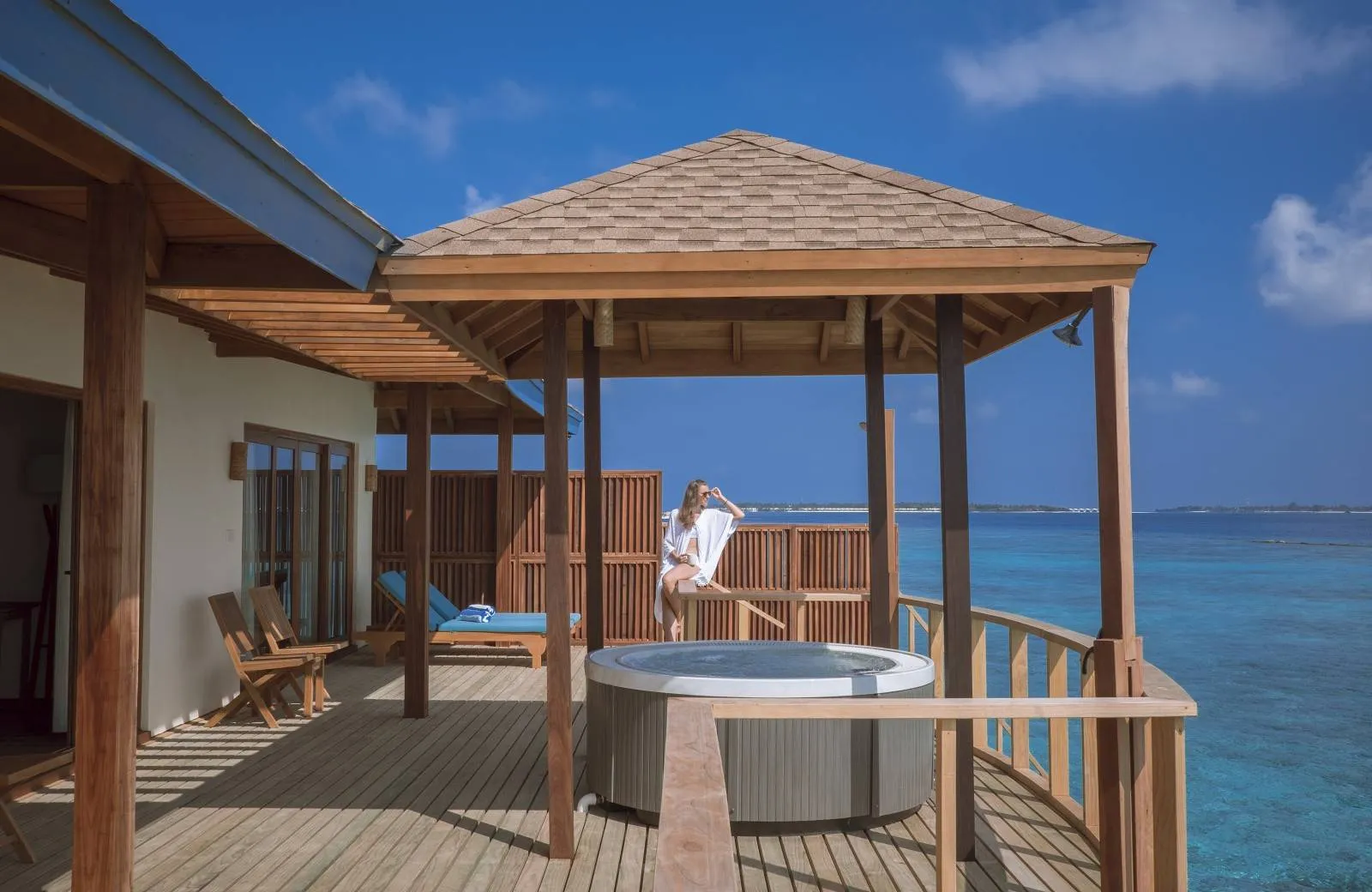 Reethi Faru Resort 4*