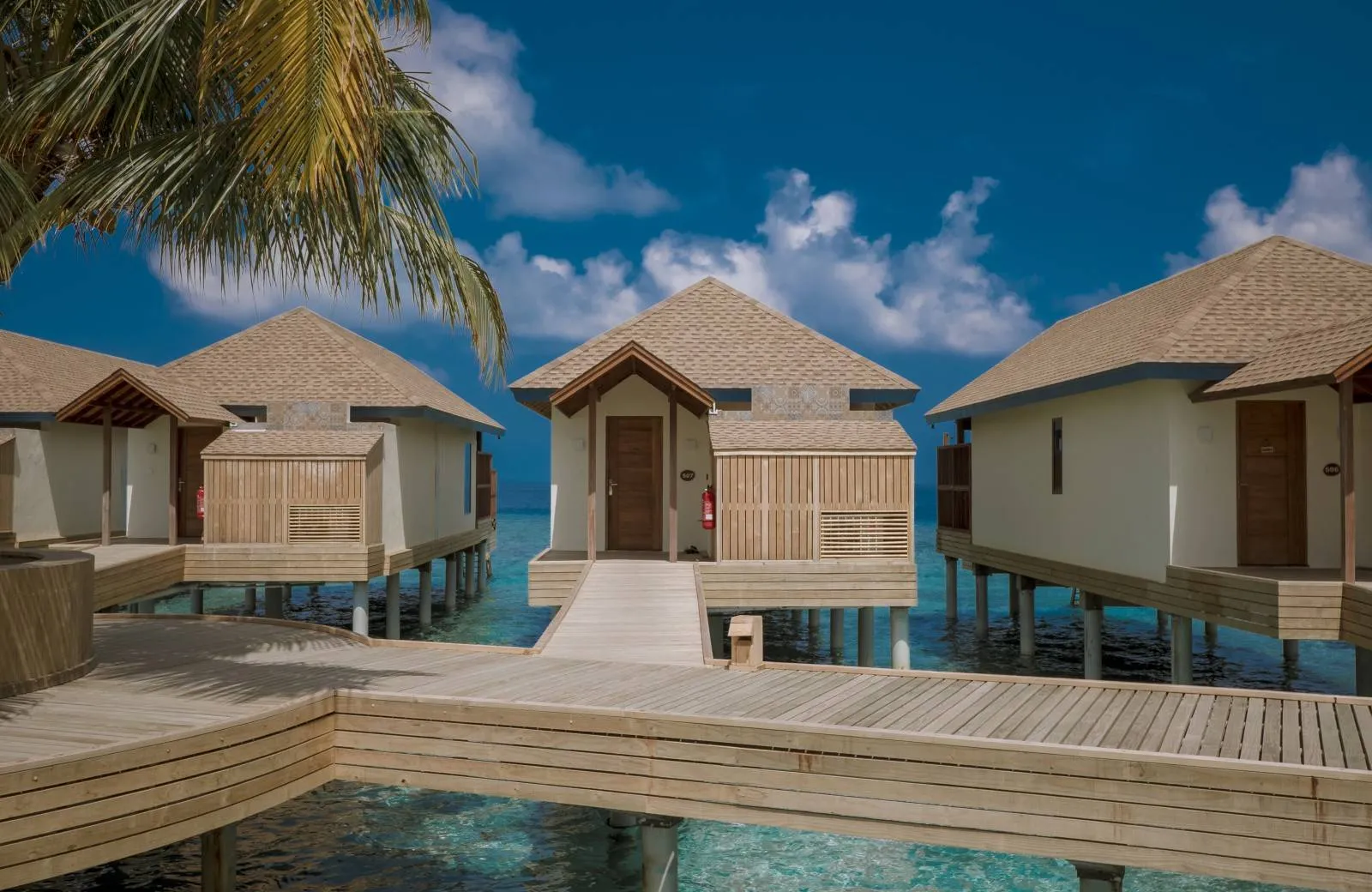 Reethi Faru Resort 4*
