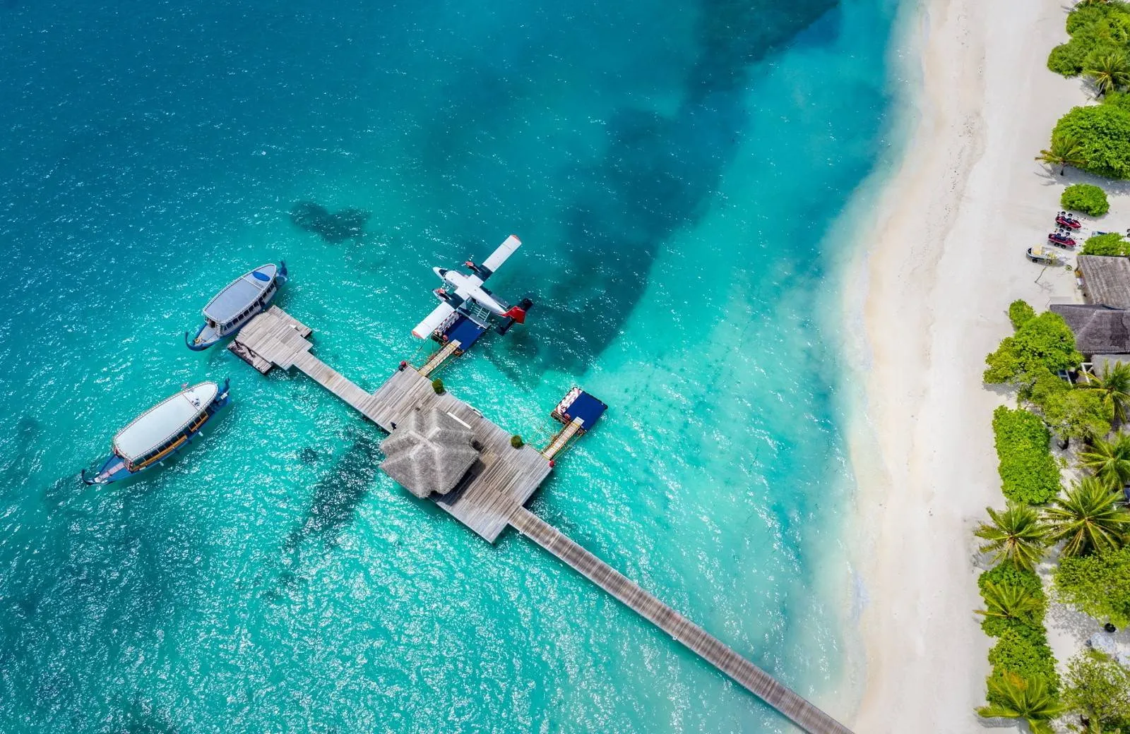 LUX* South Ari Atoll Resort & Villas 5*