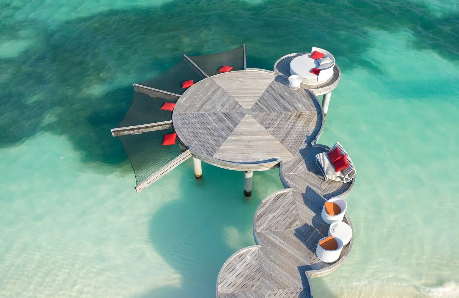 LUX* South Ari Atoll Resort & Villas 5*