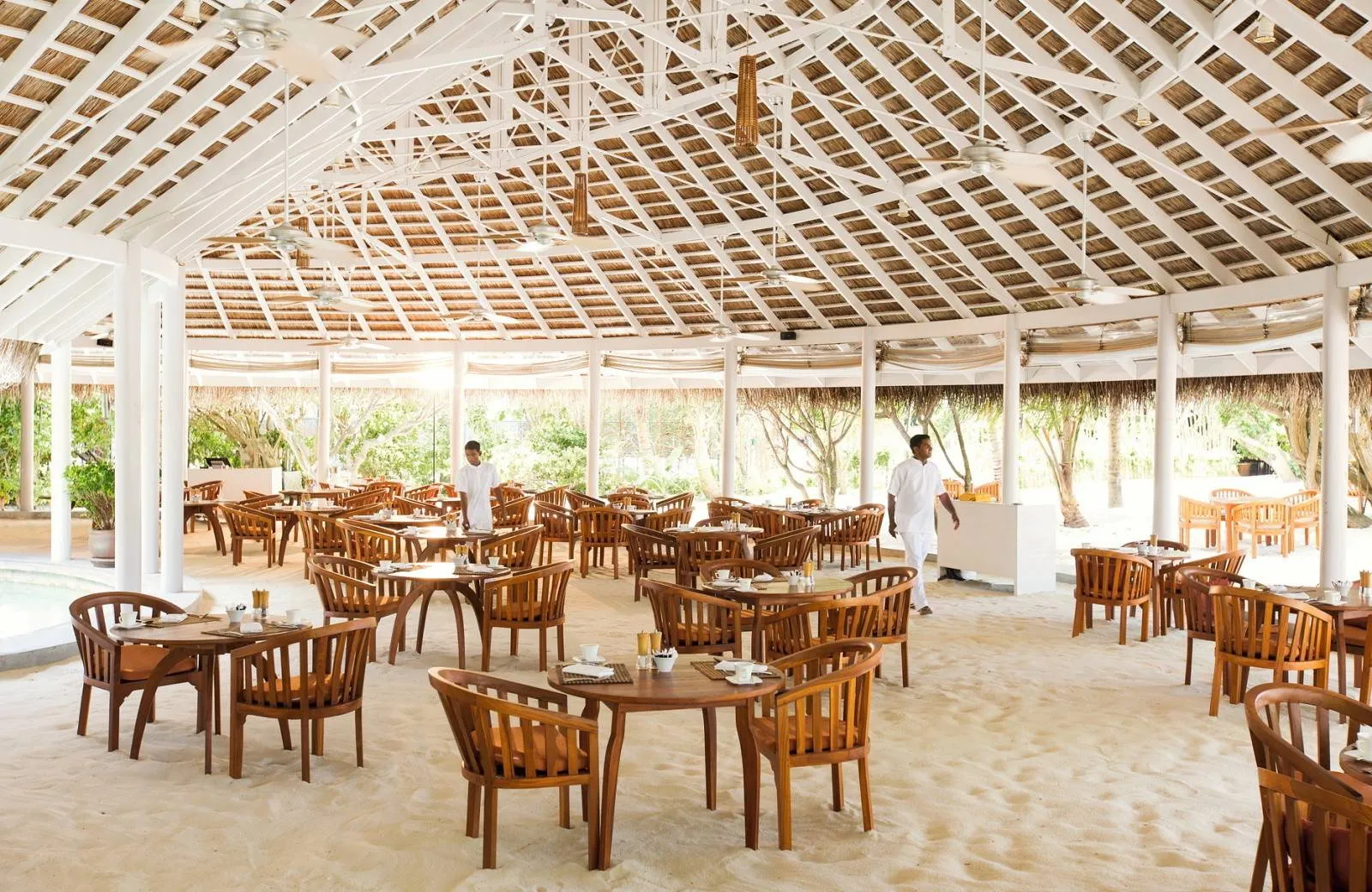 LUX* South Ari Atoll Resort & Villas 5*