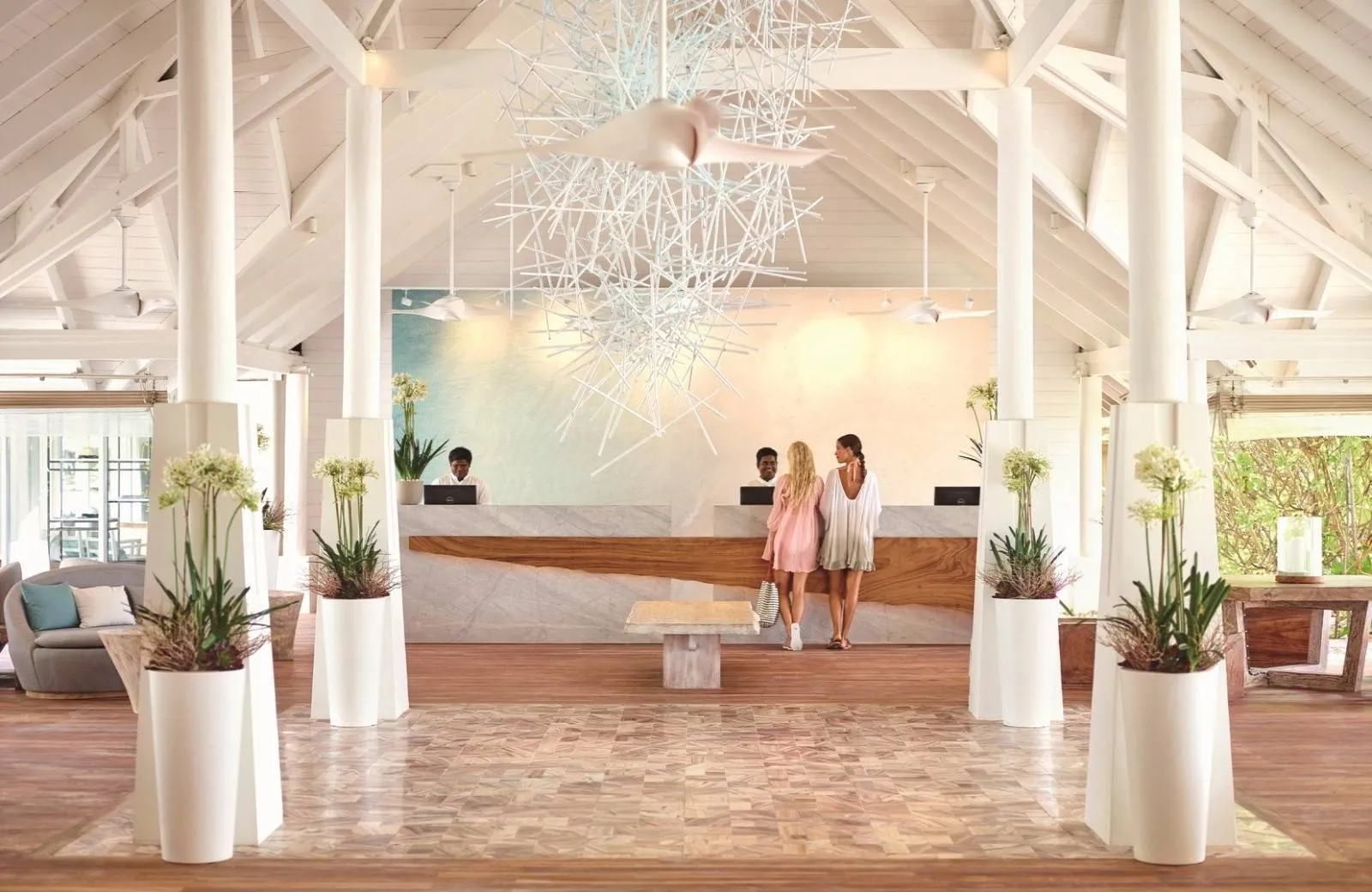 LUX* South Ari Atoll Resort & Villas 5*