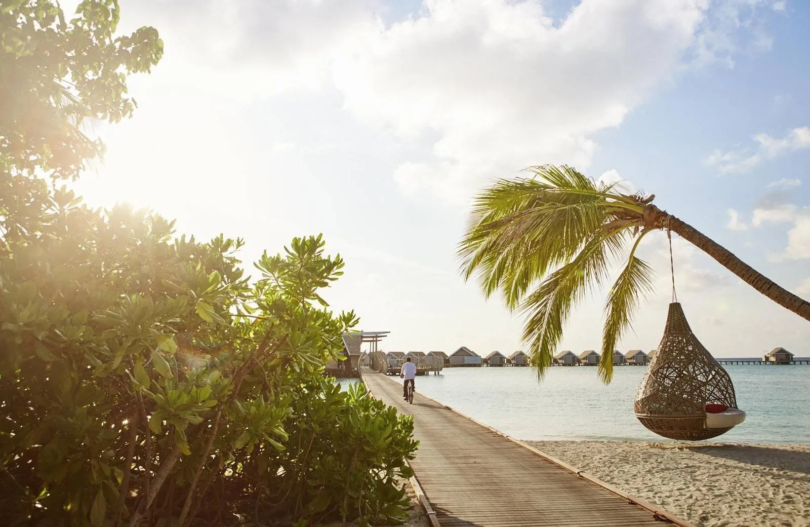 LUX* South Ari Atoll Resort & Villas 5*