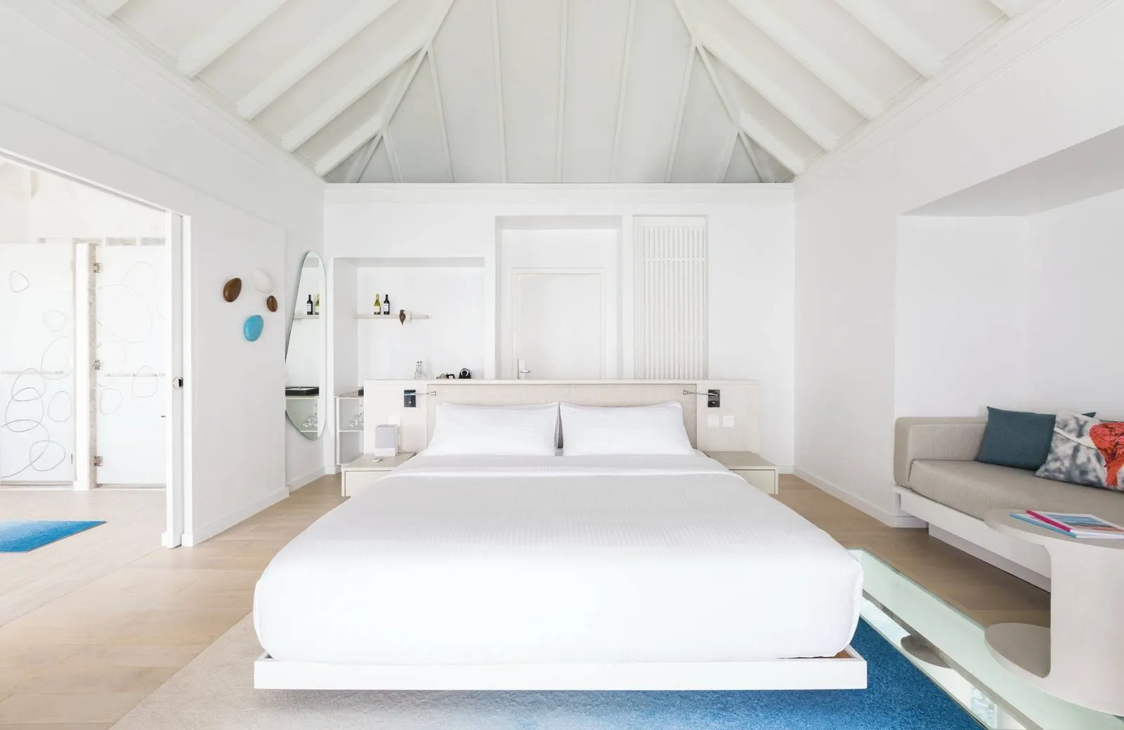 LUX* South Ari Atoll Resort & Villas 5*