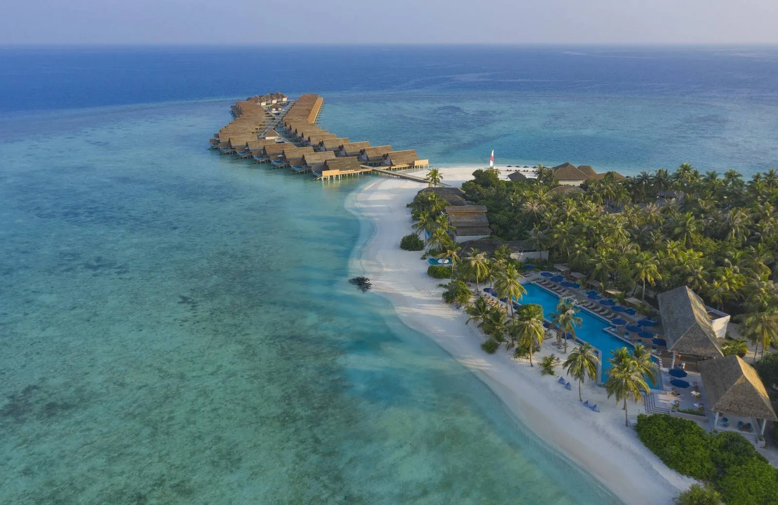 Emerald Faarufushi Resort & Spa 5*