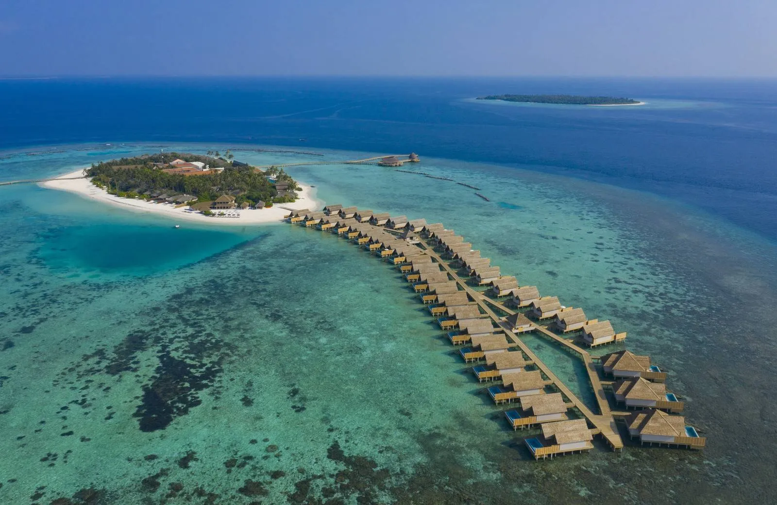 Emerald Faarufushi Resort & Spa 5*
