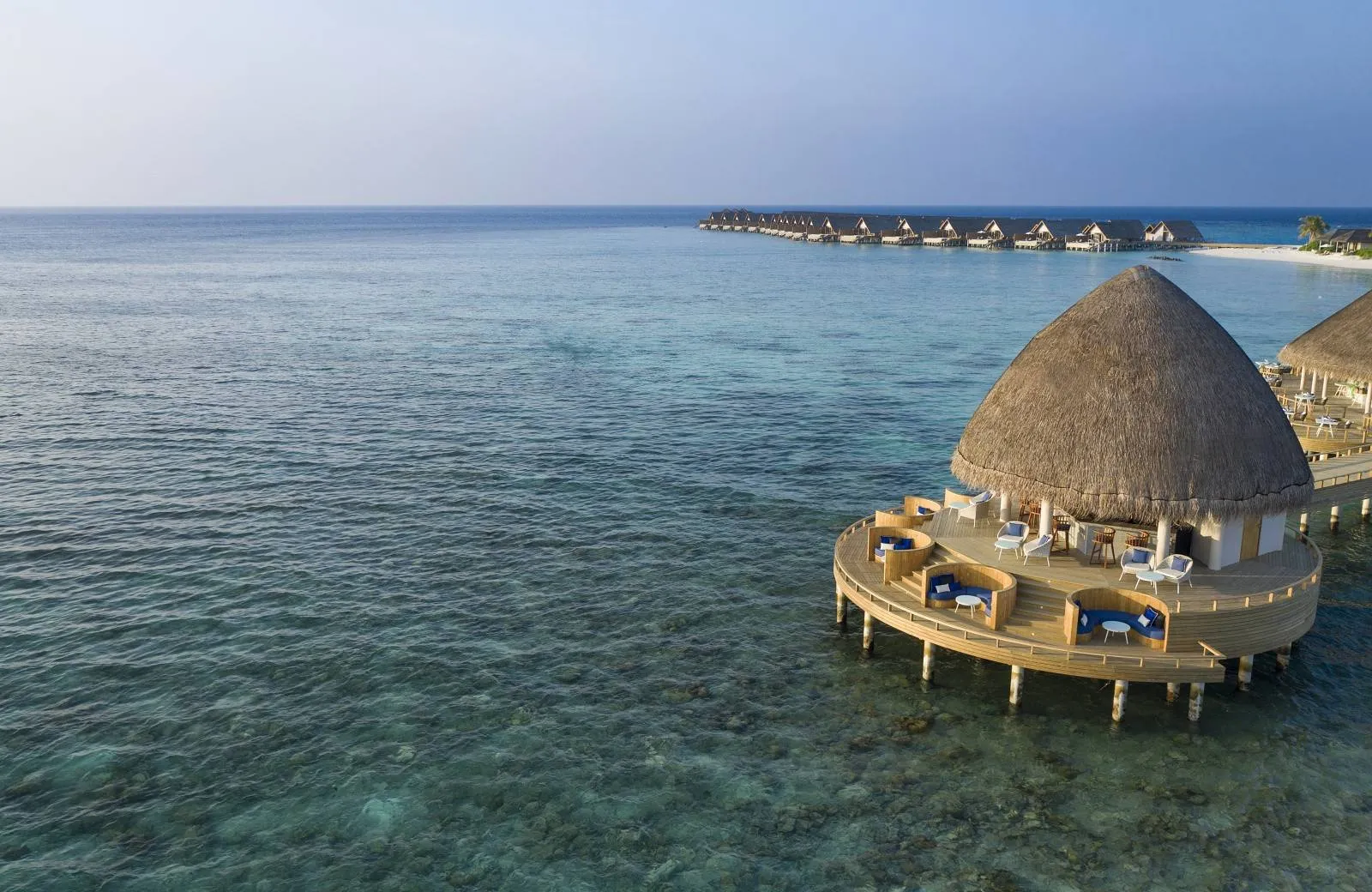 Emerald Faarufushi Resort & Spa 5*