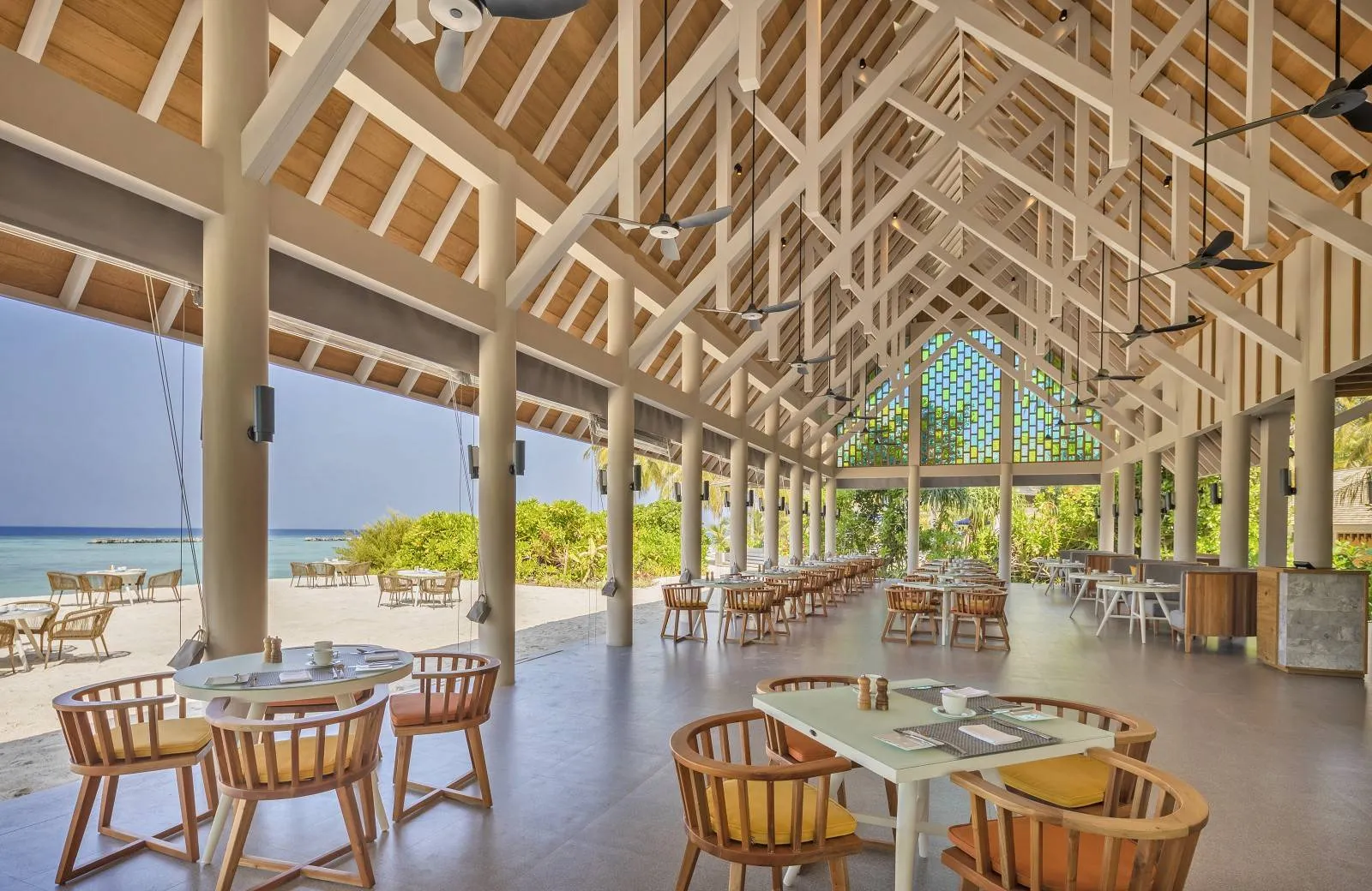 Emerald Faarufushi Resort & Spa 5*