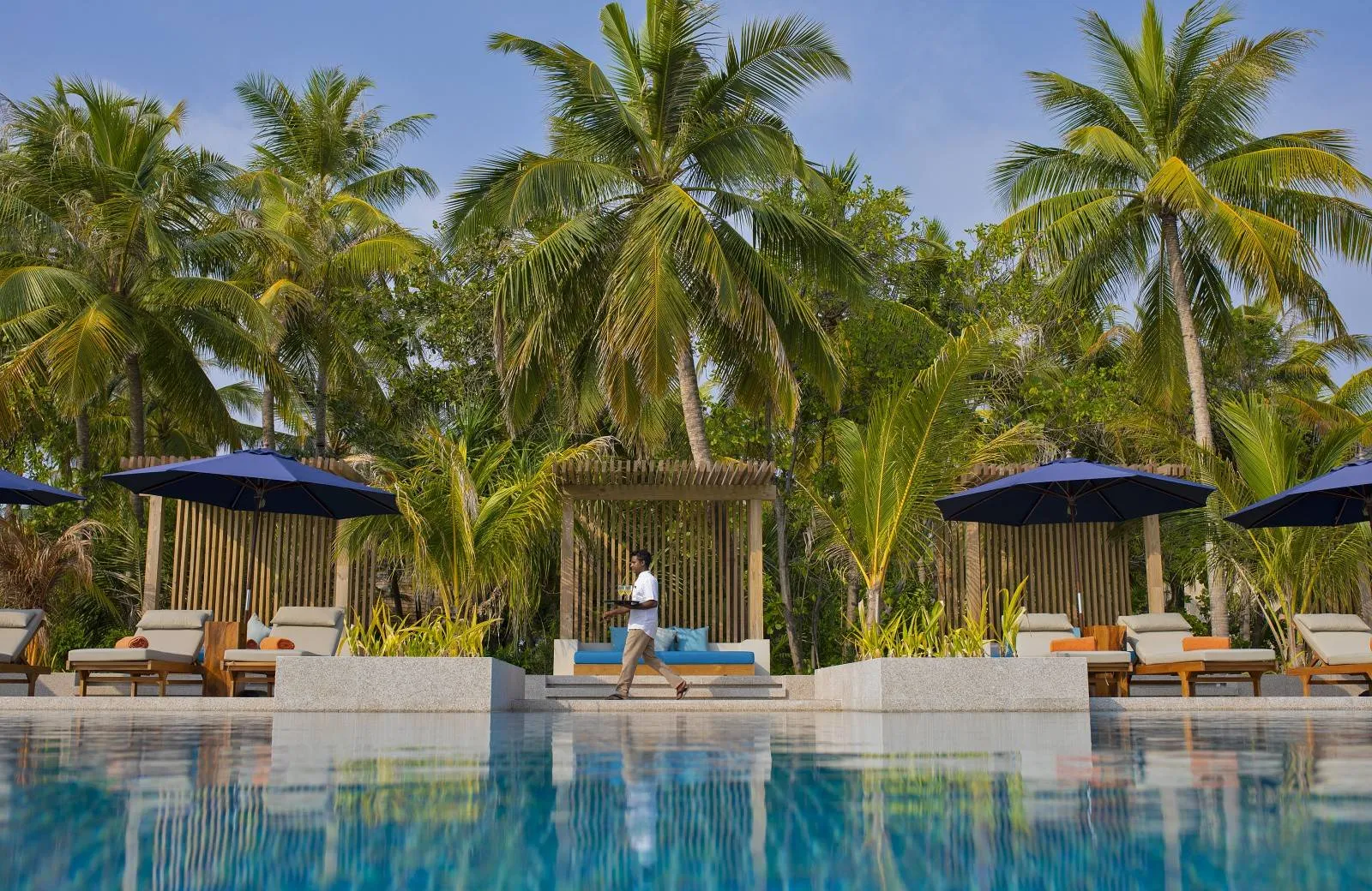 Emerald Faarufushi Resort & Spa 5*